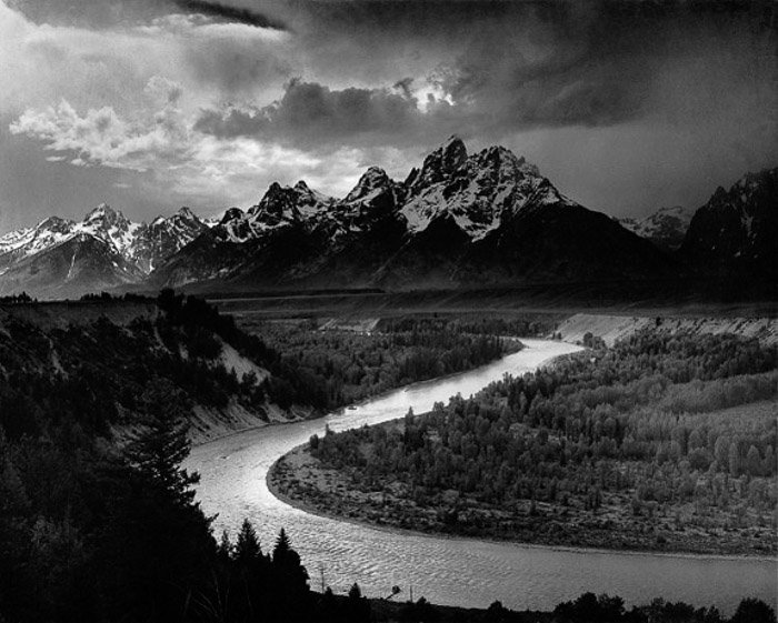 Потрясающая черно-белая пейзажная фотография от Анселя Адамса