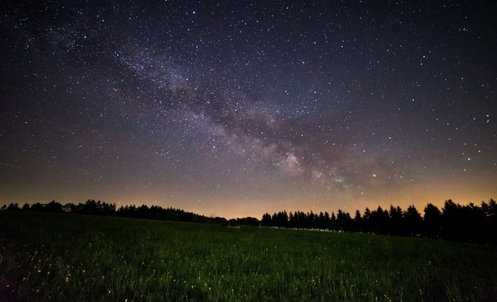 Пейзажная фотография ночью с млечным путем