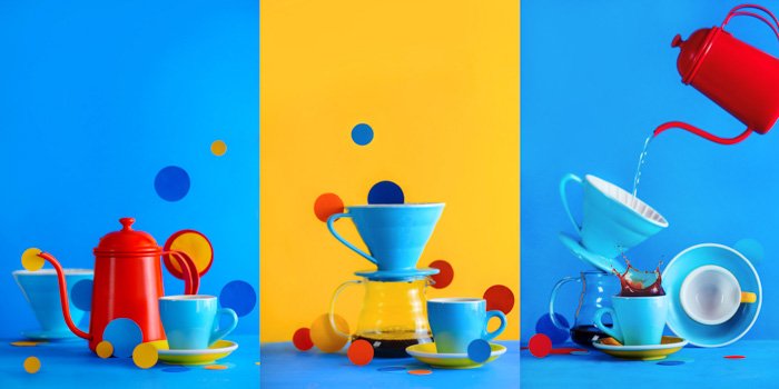 Веселые фотографии триптиха оборудования для варки кофе на ярко-синем и желтом фоне
