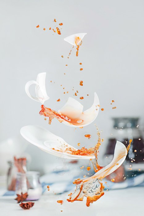 Взрывающаяся кофейная чашка - как фотографировать стекло