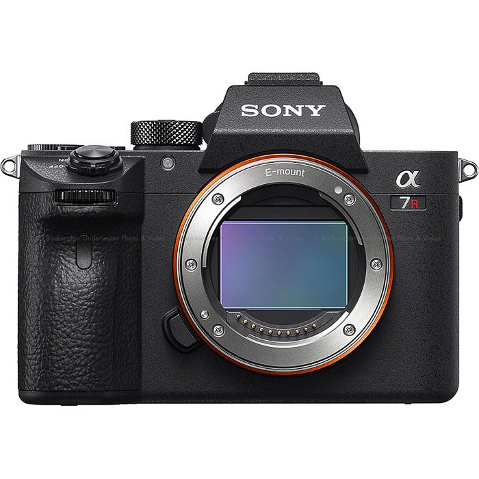 Беззеркальная камера Sony a7R III