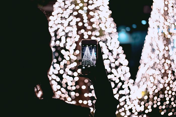 Фотографирование новогодней елки смартфоном