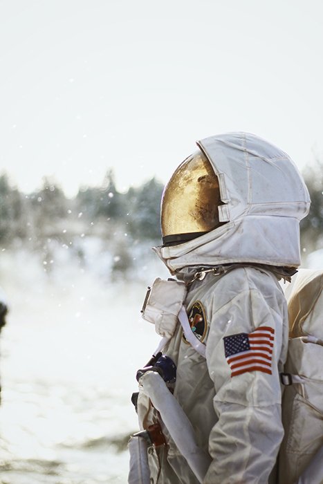 Потусторонний портрет астронавта - вдохновение концептуальной фотографии