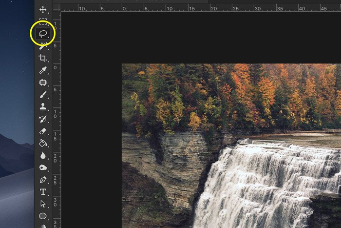 Как добавить эффект водопада в Photoshop - делаем выделение водопада