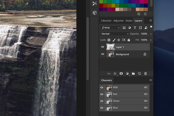 Как добавить эффект водопада в Photoshop - копируем выделение на новый слой