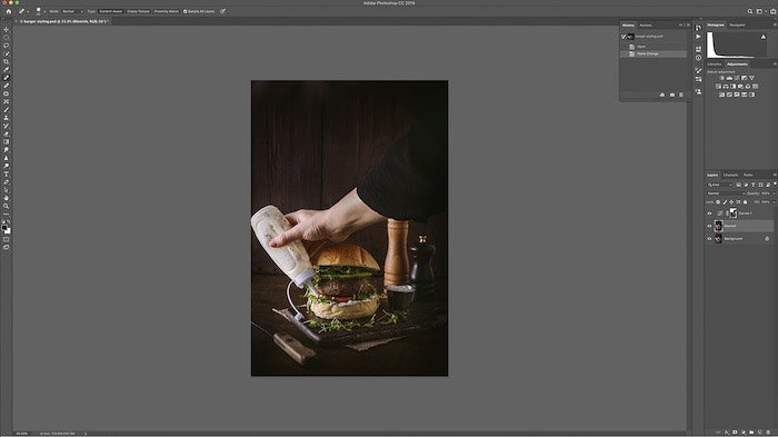 Скриншот редактирования фотографии бургера в lightroom