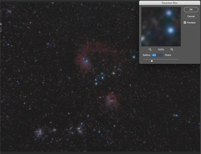 Скриншот, показывающий, как использовать фильтр Filter-gt;Noise-gt;Add Noise для добавления искусственного шума при редактировании астрофотографии