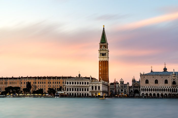 Венеция, Италия на закате. Long exposure look created blending layers in Photoshop.