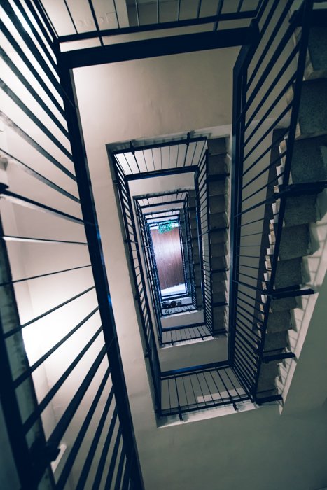 Лестница, снятая снизу
