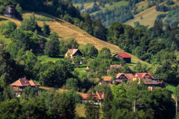 Трансильванская игрушечная деревня.