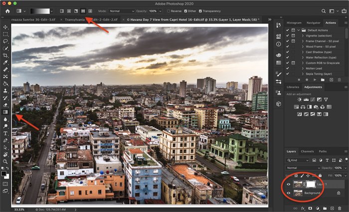 Скриншот рабочего пространства Photoshop. Показаны настройки дублирования слоя, маски слоя и градуированного фильтра.