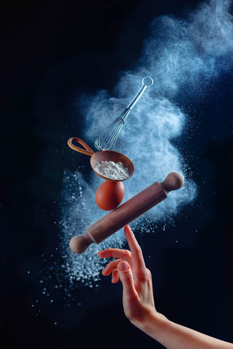 Креативная DIY-картина с использованием муки в качестве эффекта дыма