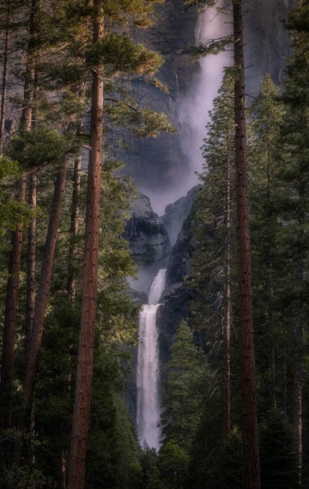 Фотография водопада в национальном парке Йосемити