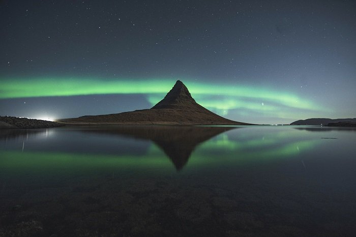 киркьюфелл северное сияние в исландии как одно из лучших мест для фотографии в мире